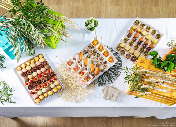 Buffet chaud ou froid pour réception d'entreprise  