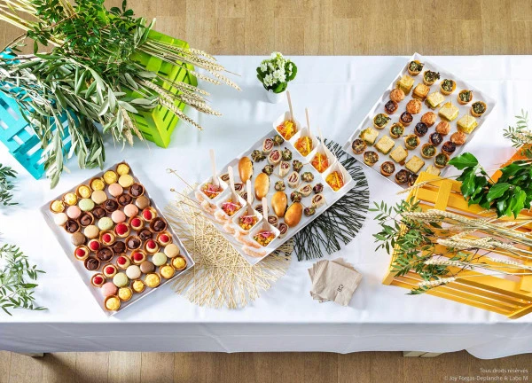Buffet chaud ou froid pour réception d'entreprise  