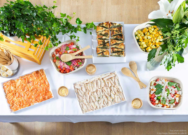 Service traiteur pour événement privé avec menu personnalisé  